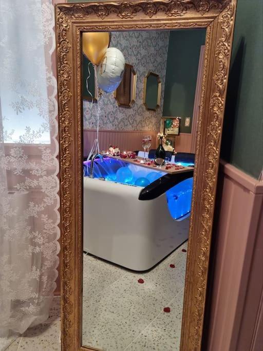 מולהאוס Royal Room Jacuzzi Haut De Gamme Centre Ville מראה חיצוני תמונה