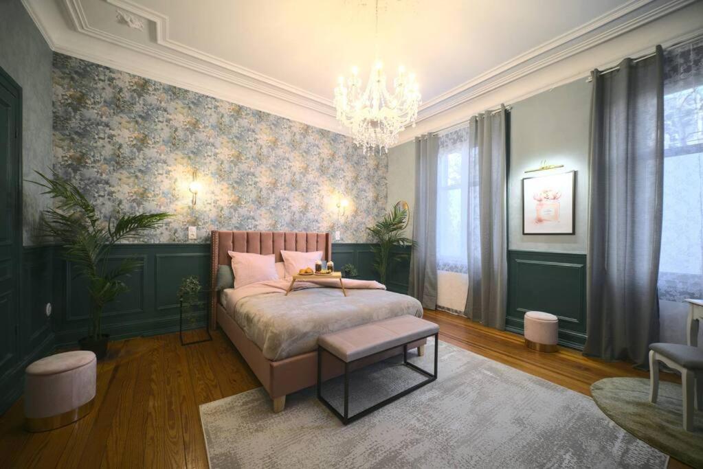 מולהאוס Royal Room Jacuzzi Haut De Gamme Centre Ville מראה חיצוני תמונה